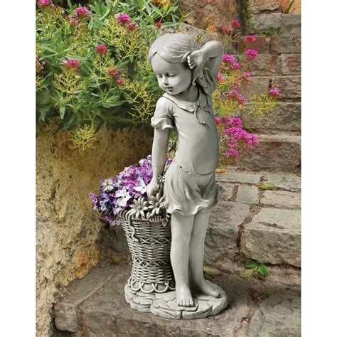 Top 104+ Wallpaper Boy And Girl Sitting On A Bench Garden Statue Latest