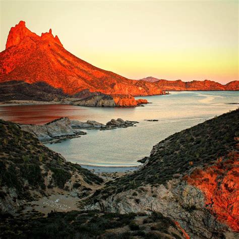 All Mexico 365 on Instagram: “Another stellar sunset over Cerro Tetakawi in Guaymas. #sunset # ...