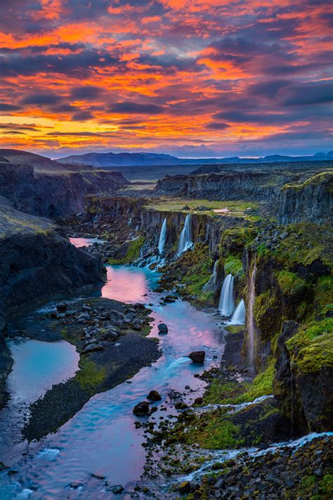 15 jaw-droppingly beautiful waterfalls in Iceland Krystal Kinney ...