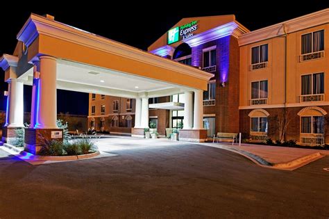 HOLIDAY INN EXPRESS & SUITES OZONA, AN IHG HOTEL $124 ($̶1̶3̶4̶ ...