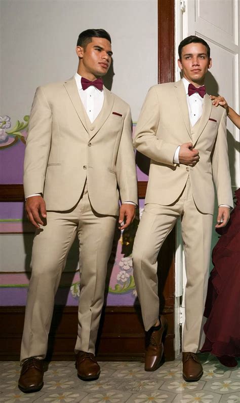 Groomsmen Suits Rental