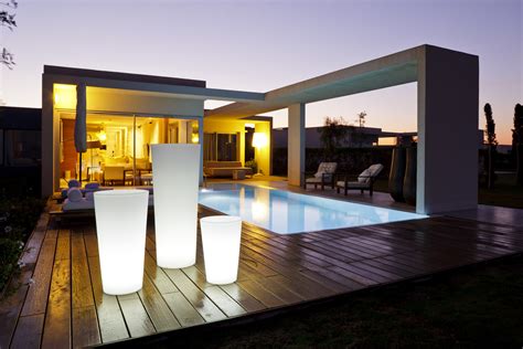 Lampe terrasse design - veranda-styledevie.fr