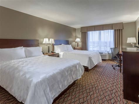 Hotel in Eau Claire | Holiday Inn Eau Claire South I-94 Hotel