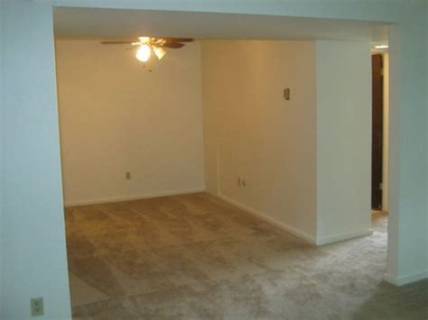 River Valley Manor Apartments - Apartments in Flint, MI | Apartments.com