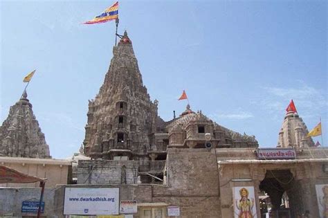 Dwarka Tourism (2018) - Gujarat > Best Temples, Beaches, Things To Do