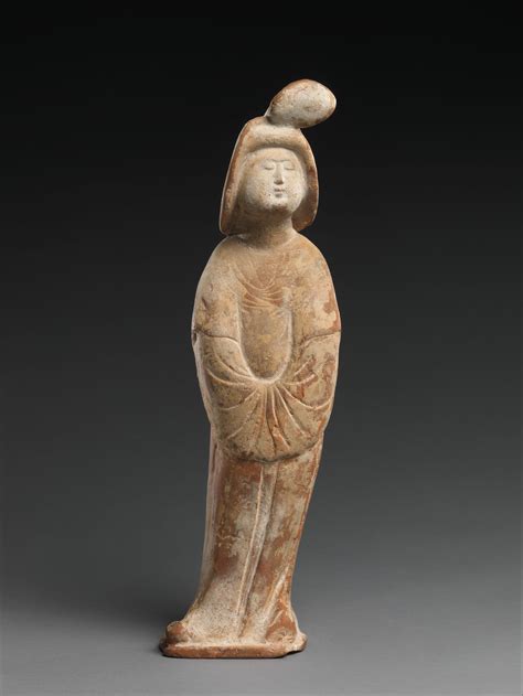 Standing court lady | China | Tang dynasty (618–907) | The Metropolitan Museum of Art