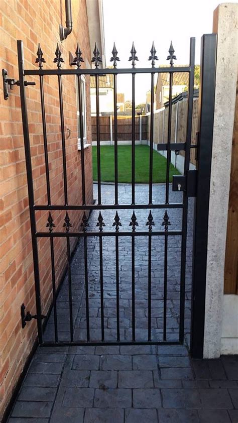 Corfe Tall Metal Side Gate | Buy Corfe Tall Metal Side Gate Online - Garden Gates Direct