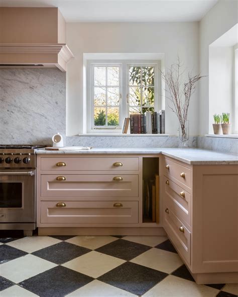 Farrow-Ball-Setting-Plaster-pink-kitchen - Interiors By Color