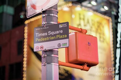 Times Square Sign - New York City Photograph by The Photourist - Fine Art America