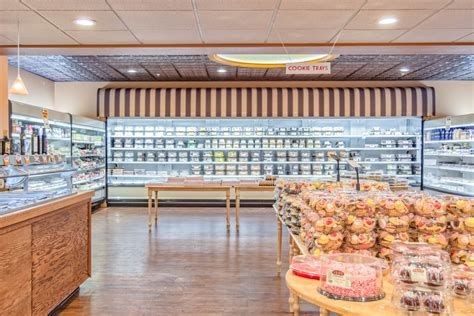 Leo's Bakery and Deli by R3D Media - Architizer