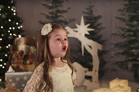 UTubers: 4-year-old Claire Crosby sings 'Silent Night' - Deseret News