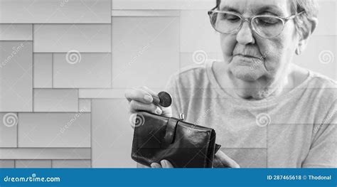 Elderly Woman Counting Her Money, Geometric Pattern Stock Illustration - Illustration of ...