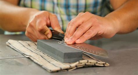 10 Best Sharpening Stones for Every Knife in 2021 - KnifeMetrics