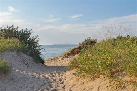 Hike THE Dune Climb and Dunes Trail to Lake Michigan PICS + more great ...