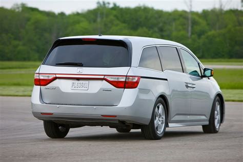 2011 Honda Odyssey Touring Elite Unveiled - autoevolution