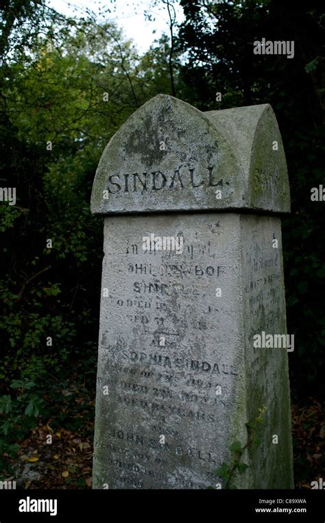 Nunhead Cemetery Stock Photo - Alamy