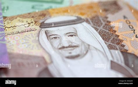 Collection of Saudi Arabia Riyal banknotes Stock Photo - Alamy