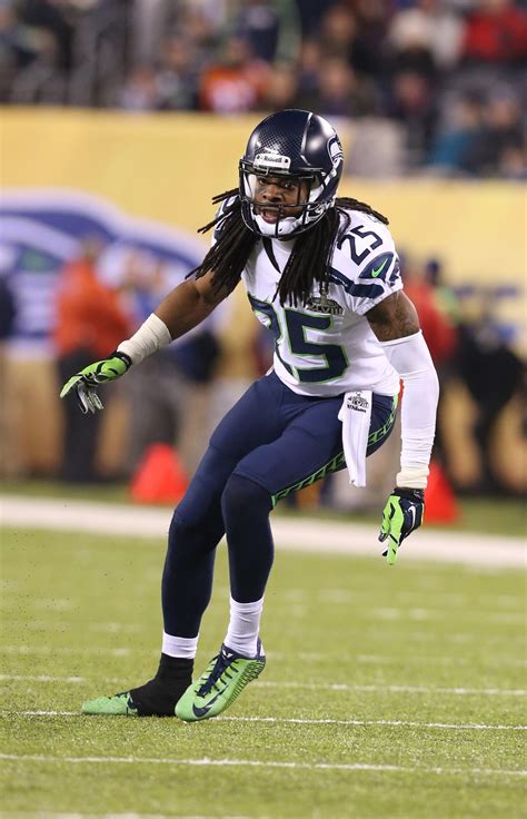 Seahawks Sign Richard Sherman To Extension