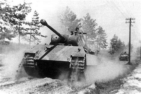 Panther vs Sherman — Which WWII Tank Was Better? - Firearms News