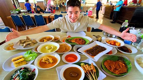 Indonesian Food in Padang - WORLD'S BEST HALAL RESTAURANT : Nasi Padang in West Sumatra (SPICY ...