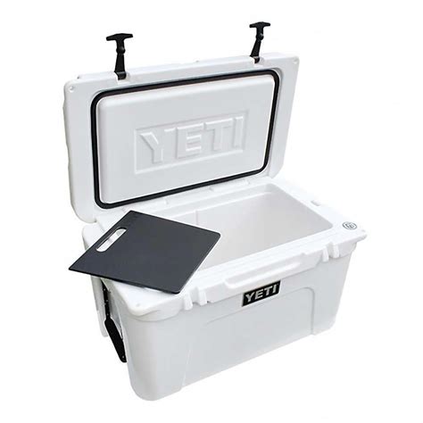 YETI Tundra Divider - Moosejaw in 2020 | Yeti tundra, Yeti cooler, Yeti coolers