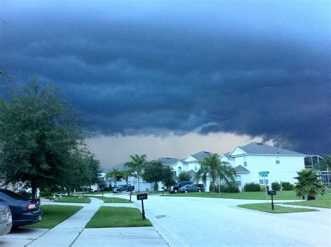 Severe Thunderstorm with weather warning attached rolling into Davenport, Florida - Member's ...