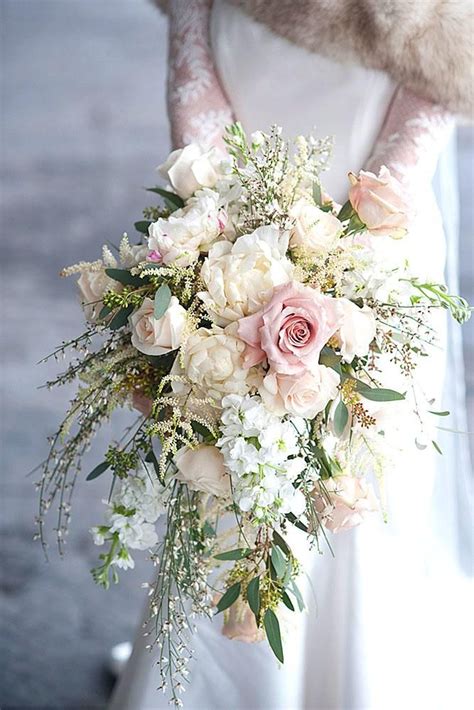 Small Wedding Bouquets Guide for 2023