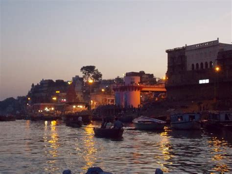 Ganga Aarti- Fusion of light, music and devotion - Ranjana's Craft Blog