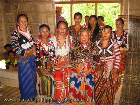 Tiboli | Filipino clothing, Traditional outfits, Asian outfits