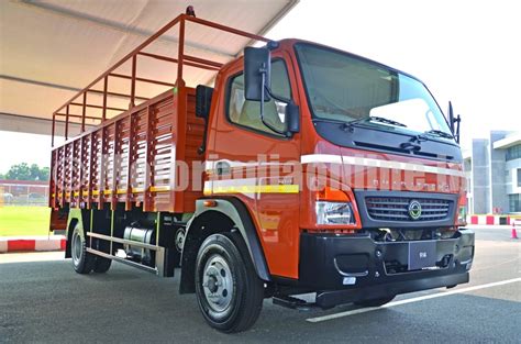 BharatBenz’ light-duty trucks launched – Motorindia