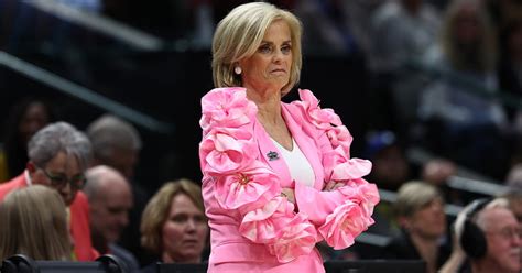 Kim Mulkey reveals LSU's plan to limit Iowa superstar Caitlin Clark in ...