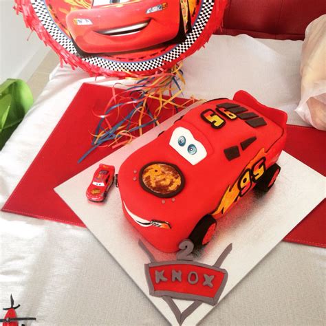 Lightning Mcqueen cake #cars #mcqueencake #lightning Lightning Mcqueen Cake, Cake Decorating ...