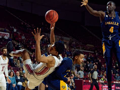 RJ Luis’ career night pushes UMass over Richmond – Massachusetts Daily Collegian