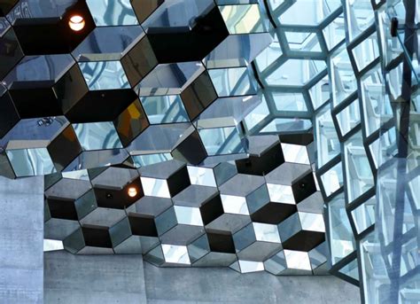 Harpa Concert Hall - Mirror Atrium - modlar.com