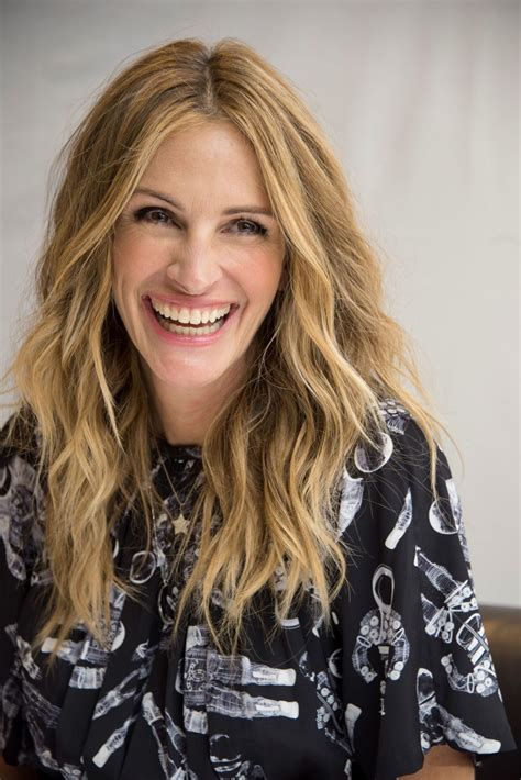 Julia Roberts - "Wonder" Press Conference in London 11/05/2017