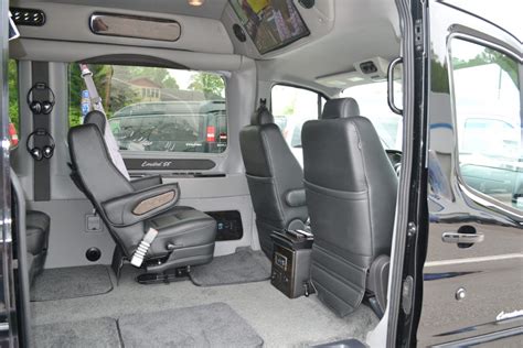 2017 Ford Transit 250 Medium Roof - Explorer Limited SE - Mike ...