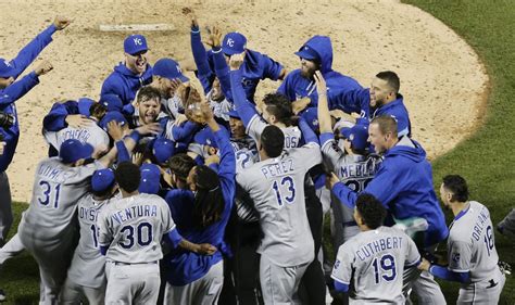 Royals win World Series - The Columbian