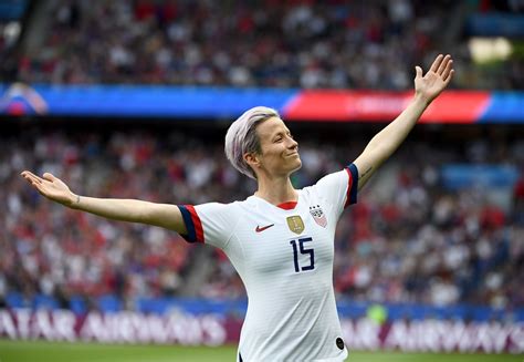 Megan Rapinoe Photo At World Cup Becomes Hilarious Meme