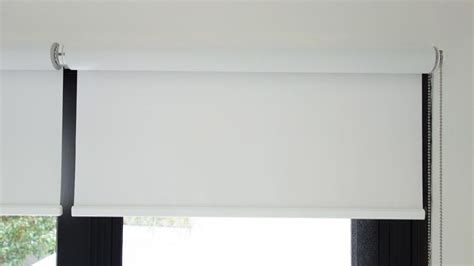 PVC White Vertical Roller Blinds, For Home, Size: 6x4 Feet at Rs 65/sq ...