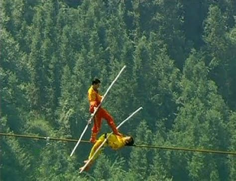 Courageous Chinese Tightrope Walkers Break World Record