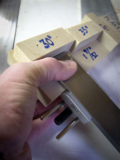 How to Sharpen Wood Chisels at the Perfect Angle