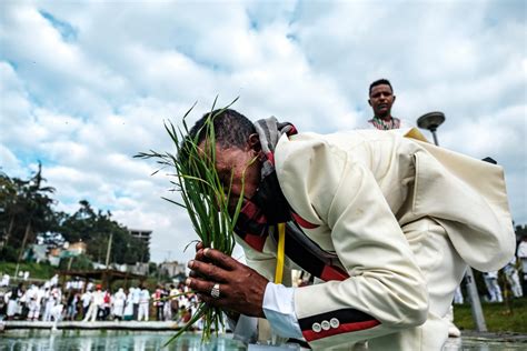 In Pictures: Ethiopia’s Oromo hold Irreecha festival | Arts and Culture ...