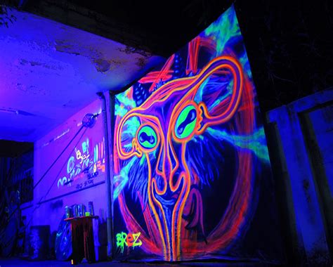 London Based Black Light Artist Graffiti Art And Live Events | atelier ...