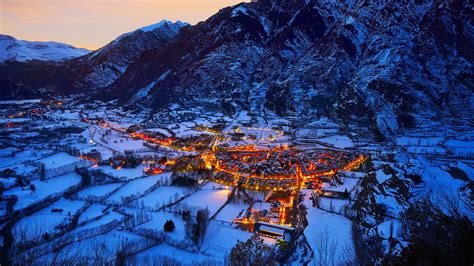 Bing HD Wallpaper Dec 5, 2020: A cozy winter village - Bing Wallpaper Gallery