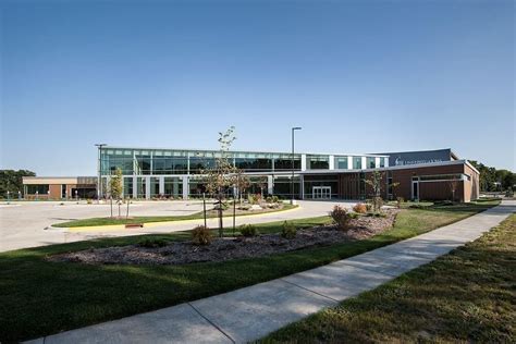 UIHC North Dodge Clinic | Build to Suit