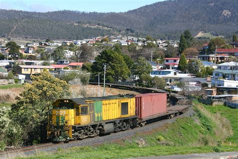 Trains In Tasmania - 2122 near Austins Ferry | Trains In Tasmania | Flickr