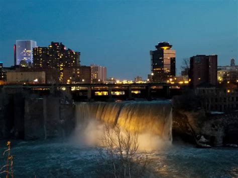 30+ Skyline Of Rochester New York Usa At Night Stock Photos, Pictures ...