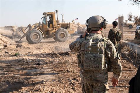 YPG begins pulling back from Syria-Turkey border