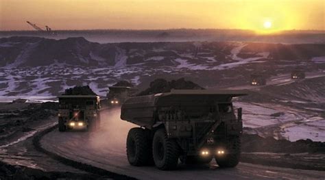 Fort McMurray fighting temporary oil sands worker camps in effort to boost population - MINING.COM