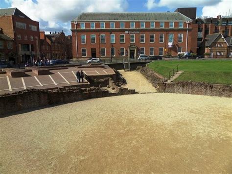 Chester Roman Amphitheatre: AGGIORNATO 2021 - tutto quello che c'è da ...